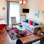 Anna's Beautiful House 利昂尼迪翁