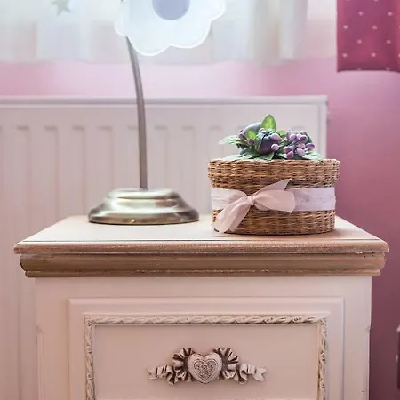 Anna's Beautiful House Apartament Leonídion