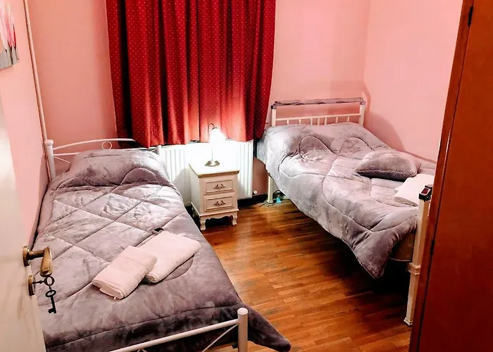 Anna's Beautiful House 利昂尼迪翁