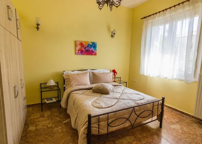 Anna's Beautiful House * Leonídion